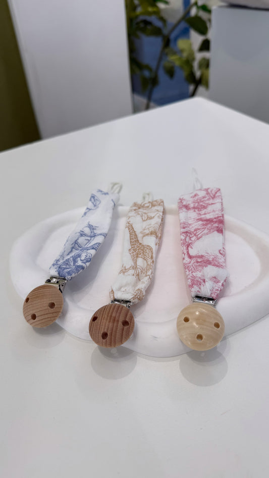 Attache Tetine Safari