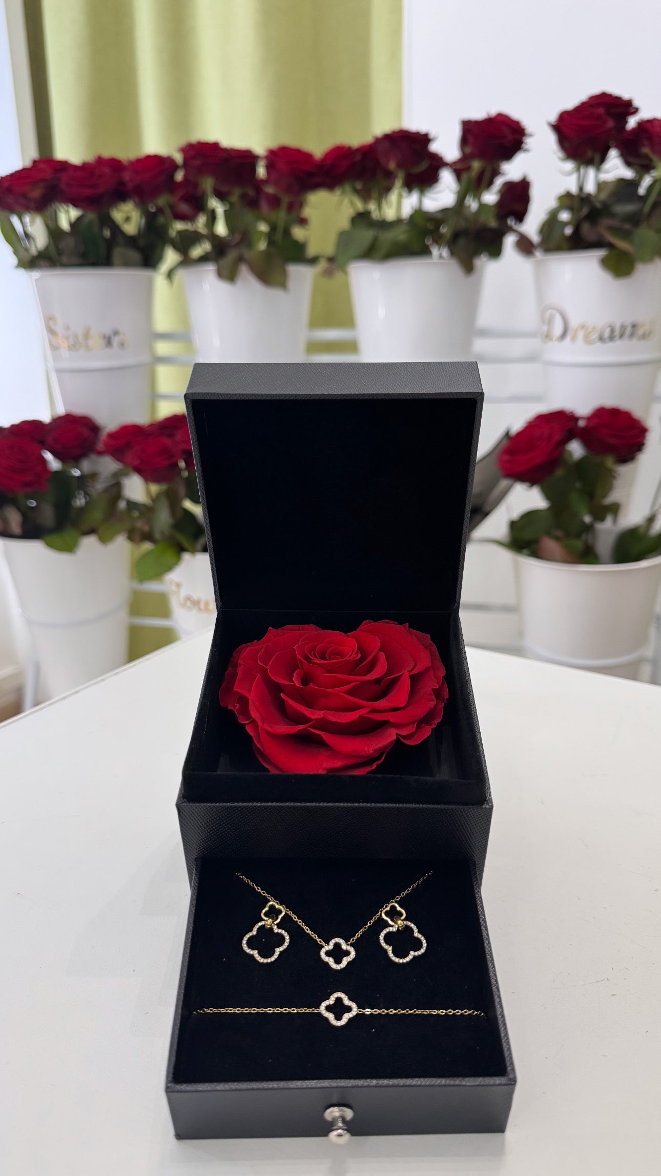 Rose Immortelle Bijoux