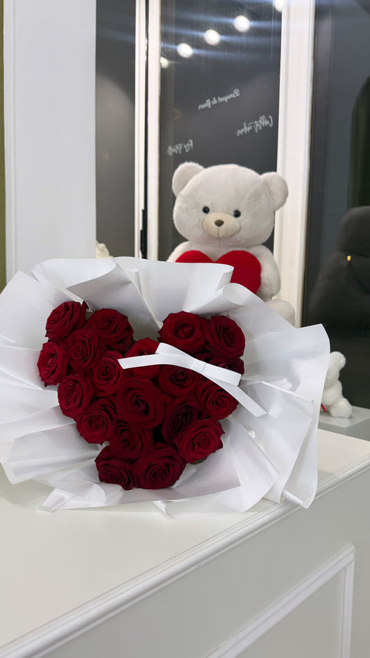Bouquet en cœur à noeud personnalisée