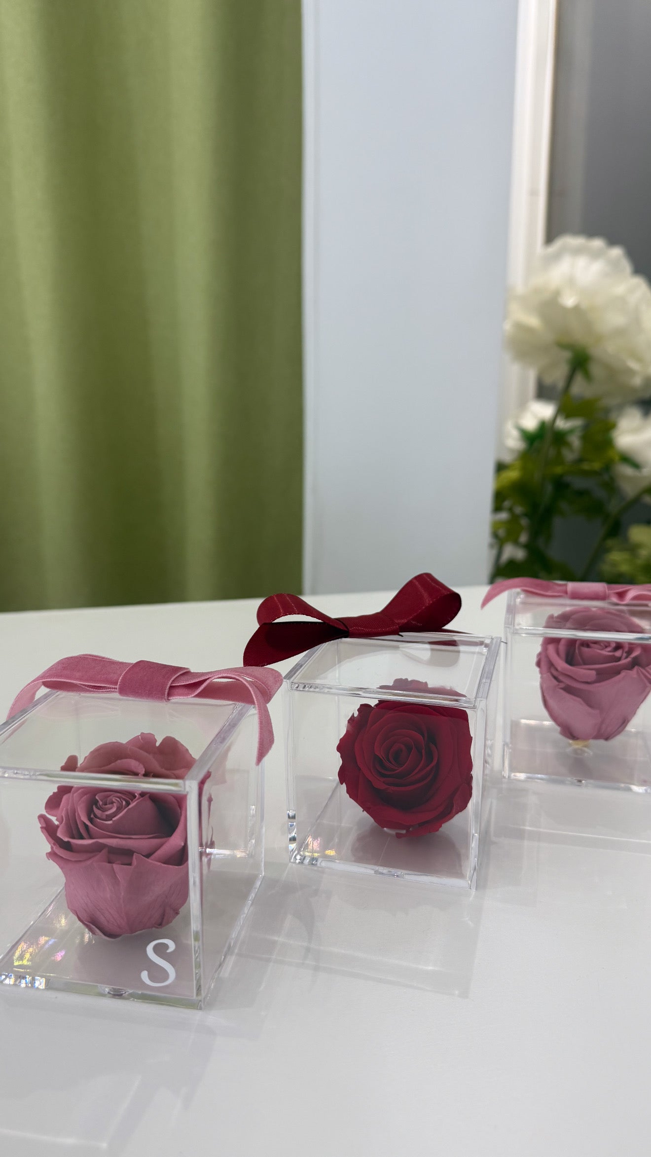 Cube rose eternelle